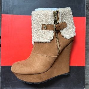 Guess tan suede natural booties size 6